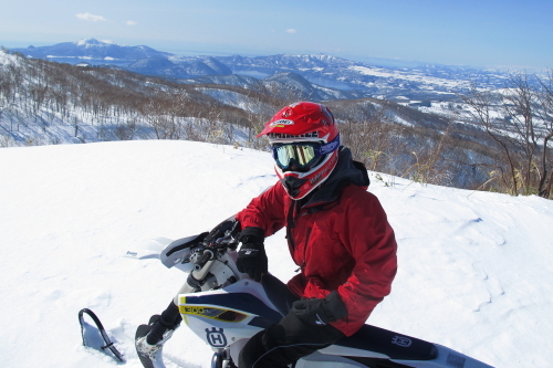 北海道でスノーバイク＆スノースクート全開♪: KAMIKAZE130